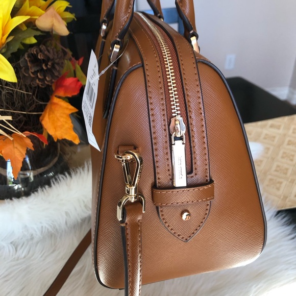 Kate Spade Madison Large Duffle Crossbody K1830 - Picture 3 of 9